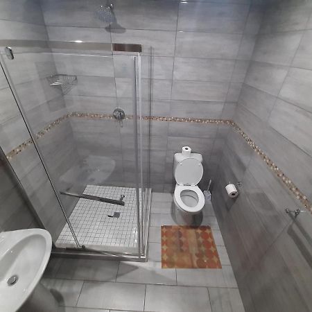 בלומפונטייין Lux Rooms On 37 מראה חיצוני תמונה