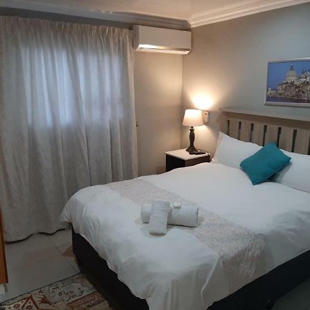 בלומפונטייין Lux Rooms On 37 מראה חיצוני תמונה