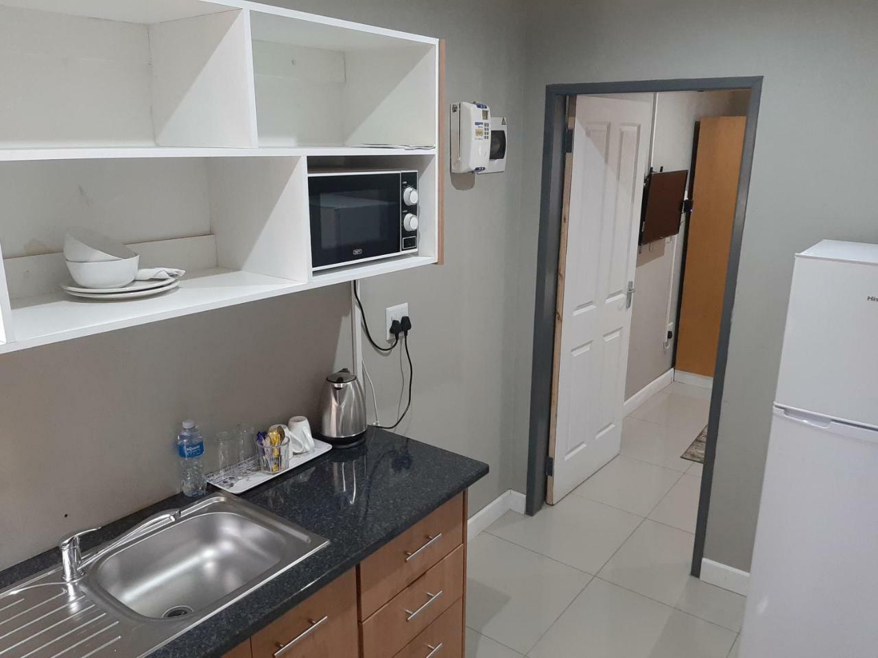 בלומפונטייין Lux Rooms On 37 מראה חיצוני תמונה